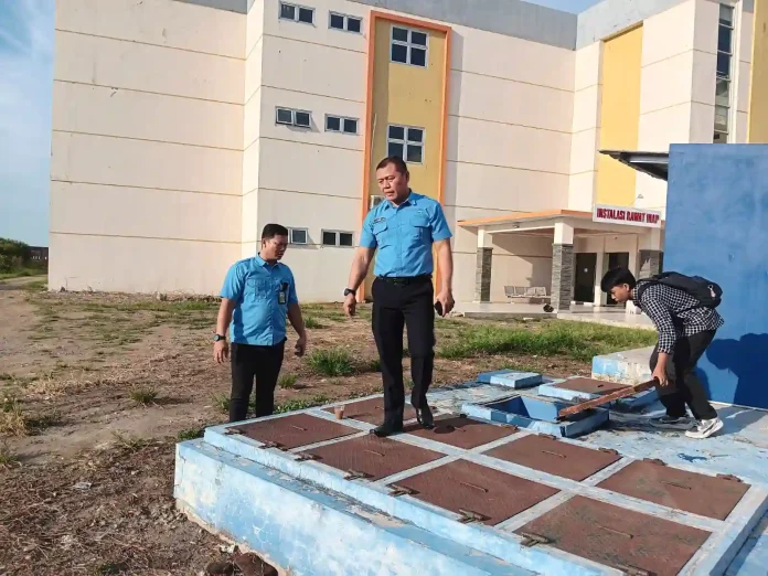 pjs dirut perumdam cek air di rsud ibnu mursyid