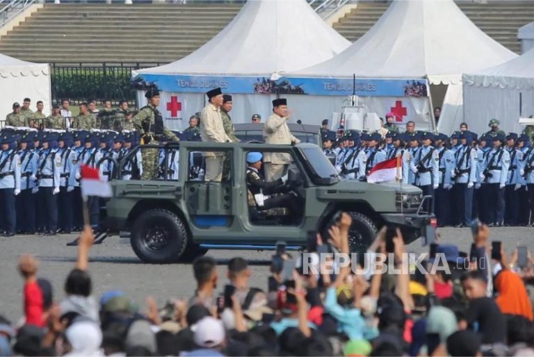 Prabowo Ingatkan TNI: Bersama Rakyat, Tidak Pernah Tenggelam