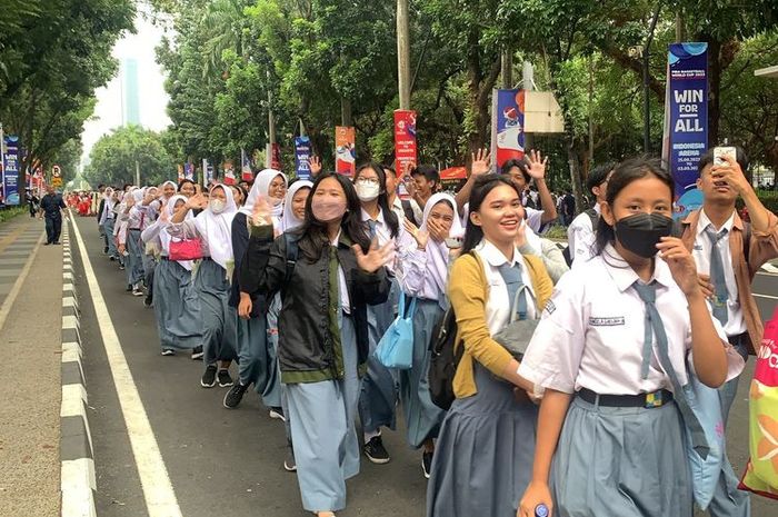 Apa yang Dilakukan agar Implementasi UUD 1945 Sesuai Pandangan Peserta Didik