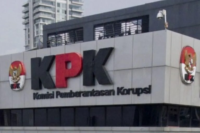 KPK Periksa 5 Tersangka Korupsi Dana Hibah Jatim, Petunjuk Penahanan Menguat Setelah Se tahun Mangkrak