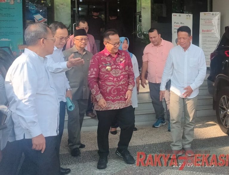 Mutasi Eselon II Berisiko Politik dan Kepentingan, Akademisi Ingatkan Gubernur Rudy Mas,ud