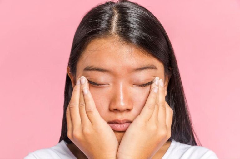 Jangan Remehkan, Ini Bahaya Pakai Skincare Kadaluarsa!