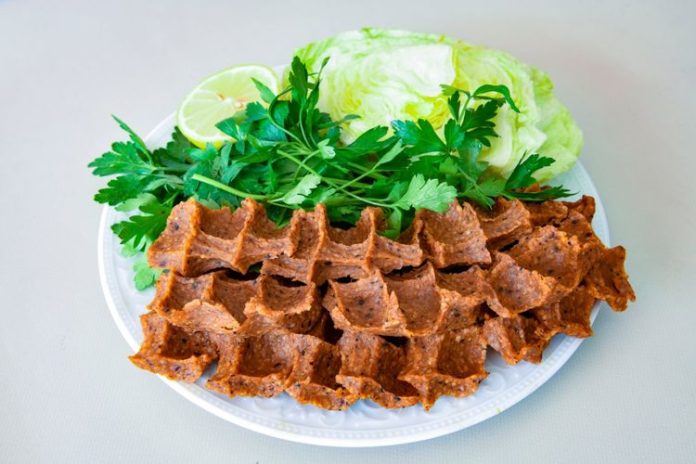Attachment for Debat Sengit Soal Çiğ Köfte yang Mengguncang Dunia Kuliner Turki