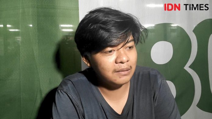 Attachment for Stasiun Cikarang Jadi Penginapan Darurat, Penumpang Harap KRL Beroperasi 24 Jam
