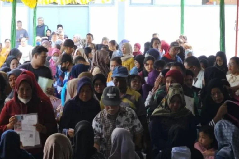 Cek Bansos Rp900 Ribu 2025 di cekbansos.kemensos.go.id, Begini Cara Mudahnya