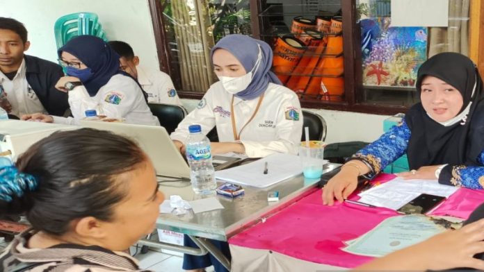 Attachment for Dirjen Dukcapil Bantu Warga Terdampak Bencana dengan Layanan Dokumen Kependudukan