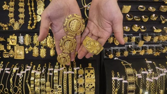 Harga Emas Turun, Permintaan Perhiasan di India Meningkat Jelang Musim Perayaan Harga Emas Turun, Permintaan Perhiasan di India Meningkat Jelang Musim Perayaan