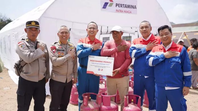 Pertamina Berikan Layanan Psikologis dan Logistik untuk Pengungsi Gempa NTT Pertamina Berikan Layanan Psikologis dan Logistik untuk Pengungsi Gempa NTT