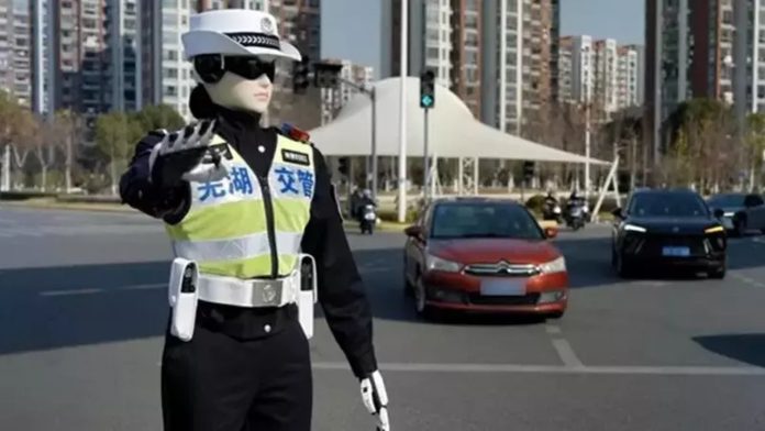 Robot "Robocop" Canggih Atur Lalu Lintas di China, Pantau Pelanggaran Tanpa Lelah